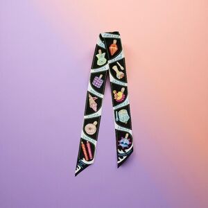 Hermès
Funny Ice Cream Silk Twilly Scarf